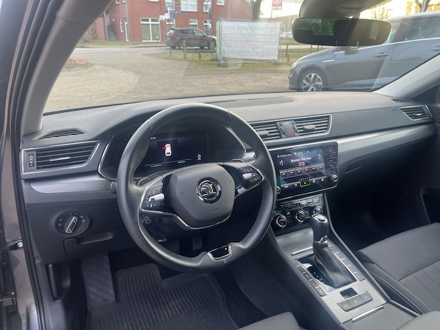 Skoda Superb 2.0 TDI Combi Style Style