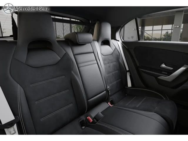 Mercedes-Benz A 180 AMG Line