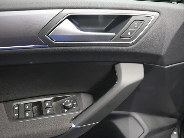 Volkswagen Touran Highline 2.0 TDI DSG #R-Line#AHZV#LED#ACC