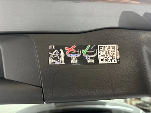 Mercedes-Benz B 200 Progressive Sedan