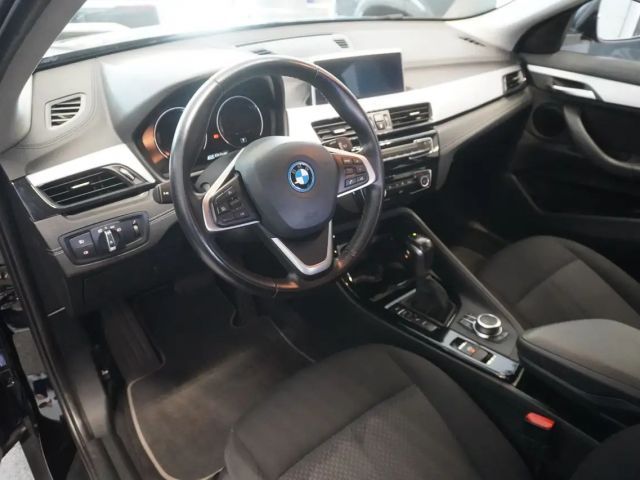 BMW X2 xDrive25e