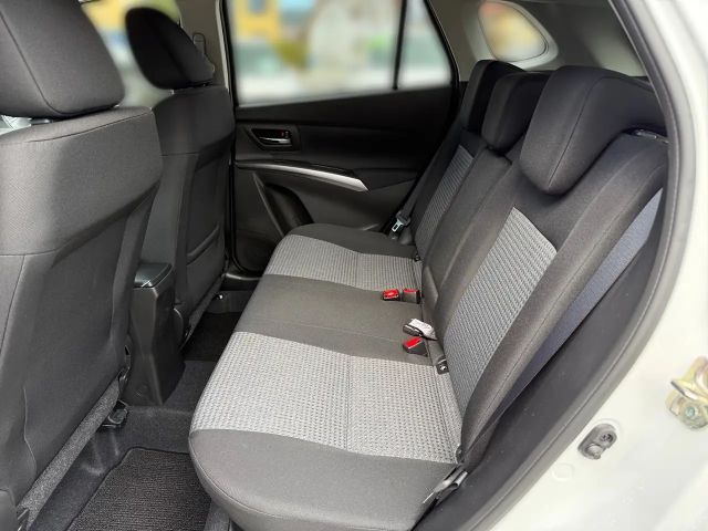 Suzuki S-Cross Hybrid