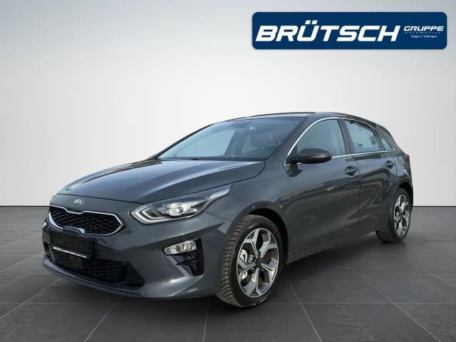 Kia Ceed CRDi Hybrid Spirit