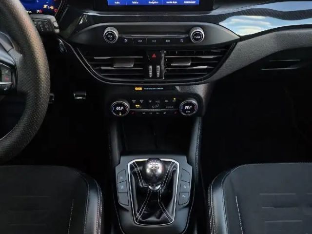 Ford Focus ST Line Wagon