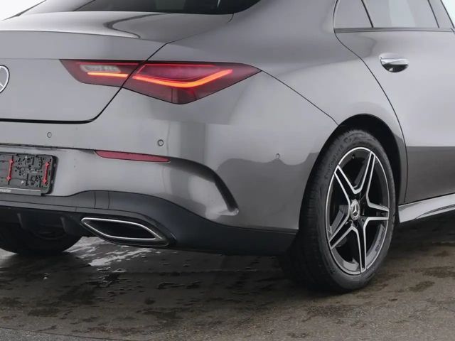 Mercedes-Benz CLA 200 AMG Line Coupé