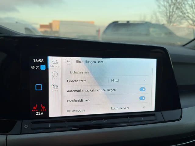 Volkswagen Golf DSG Life Variant