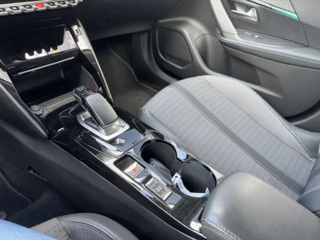 Peugeot E-2008 Allure Pack