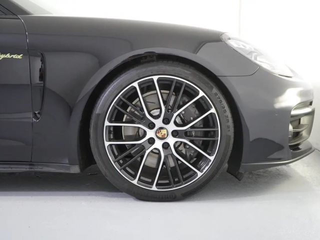 Porsche Panamera 4 E-Hybrid