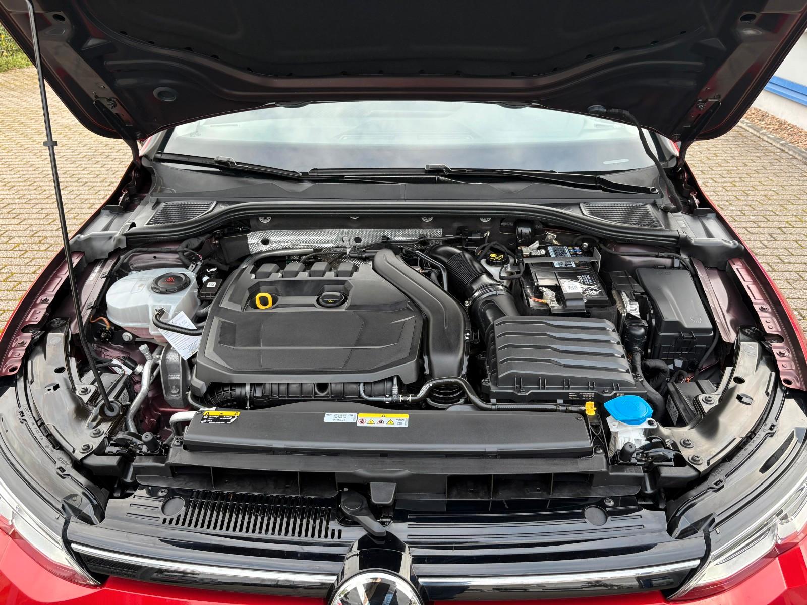 Volkswagen Golf 1.5 TSI Golf VIII