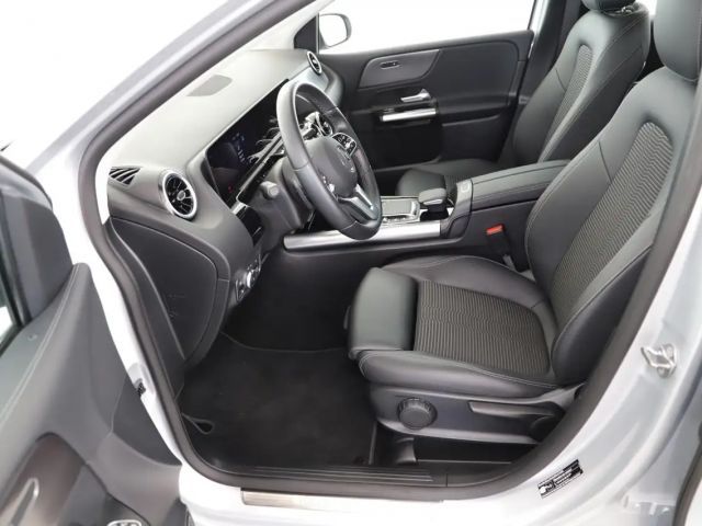 Mercedes-Benz B 250 Progressive Sedan