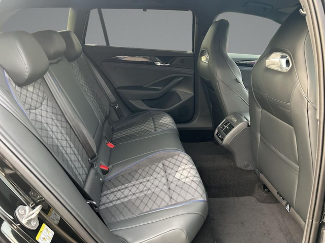 Volkswagen Passat 2.0 TSI R-Line Variant