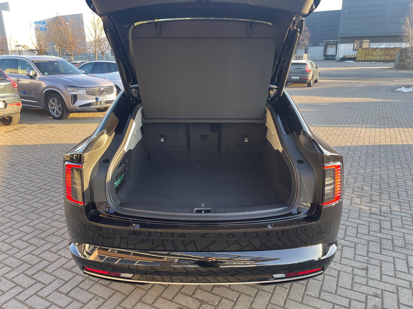 Volvo ES90 Extended range Single motor Ultra