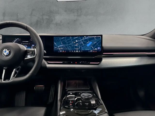 BMW 520 520d M-Sport Touring xDrive