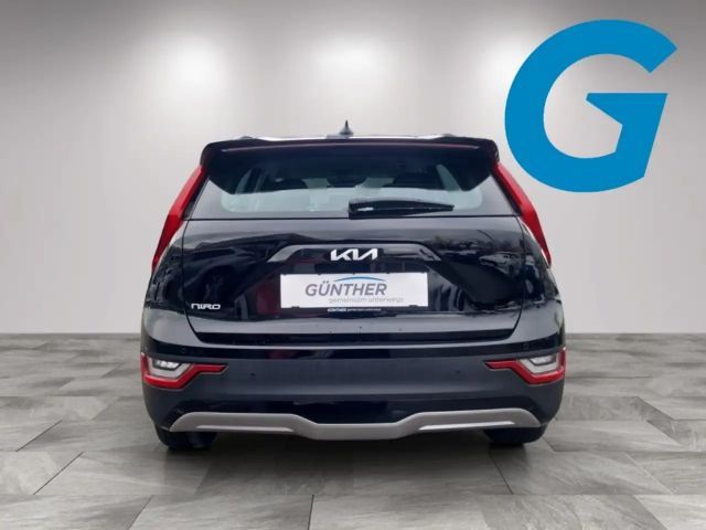 Kia Niro -e Silber 64,8 KWH AT 204