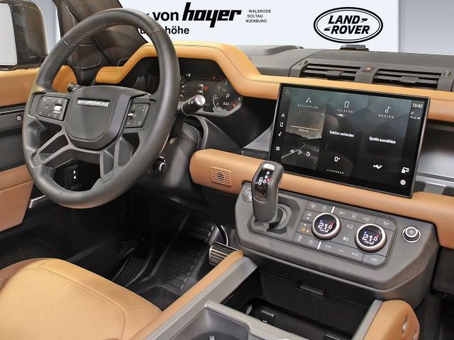 Land Rover Defender 90 Black Pack