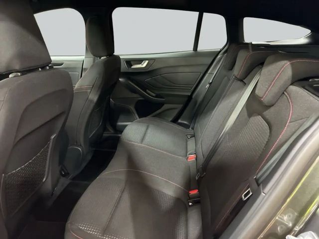 Ford Focus EcoBoost ST Line Wagon