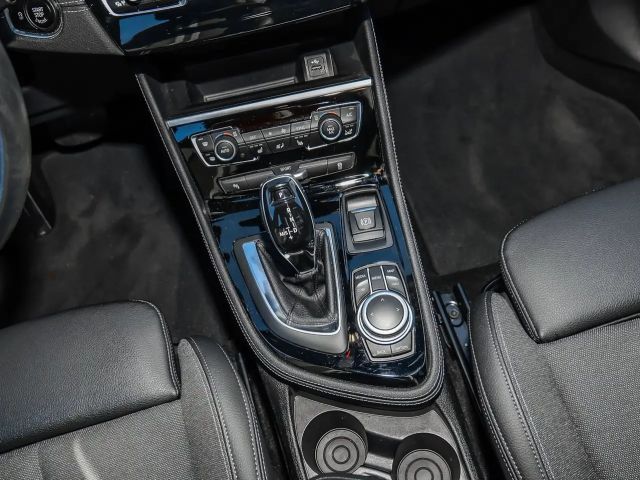 BMW 220 220i Sport Line