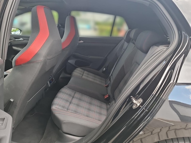 Volkswagen Golf 2.0 TSI