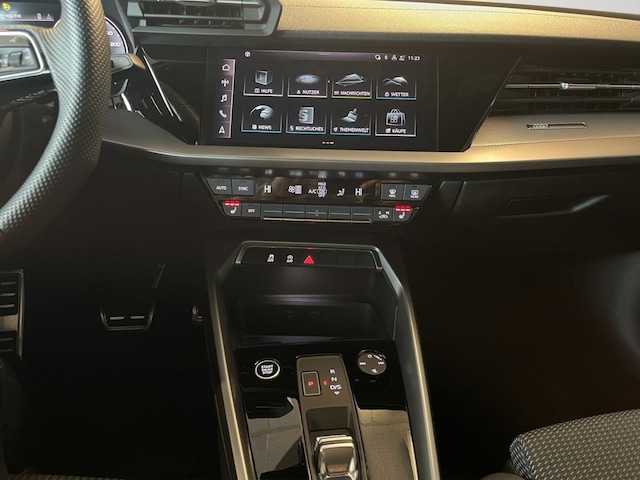 Audi A3 30 TFSI S-Line S-Tronic Sportback