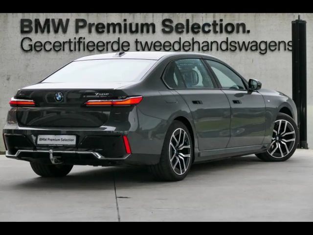 BMW 750 M-Sport Sedan