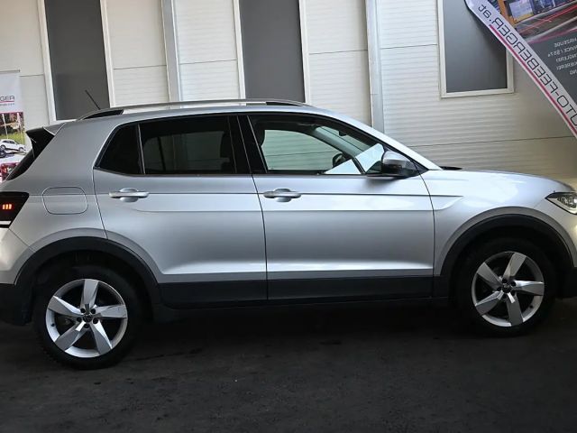 Volkswagen T-Cross Style