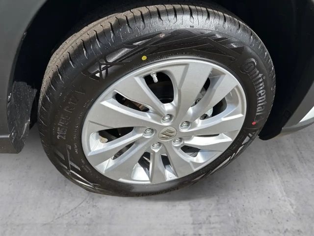 Suzuki S-Cross Hybrid