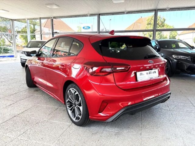 Ford Focus EcoBoost ST Line