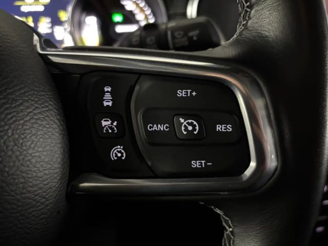 Jeep Wrangler Sahara