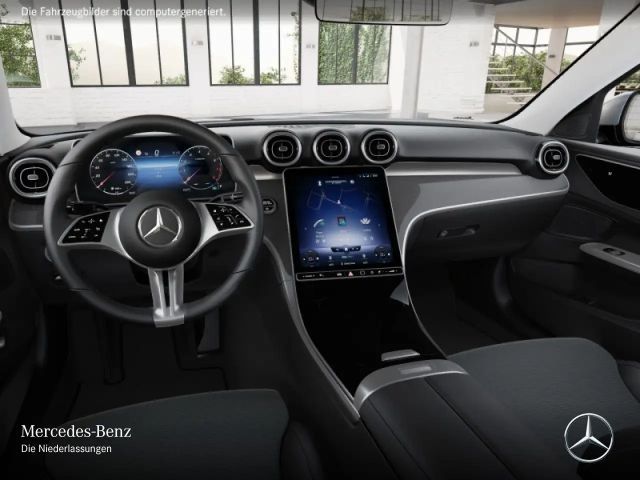 Mercedes-Benz C 200 AVANTGARDE Sedan