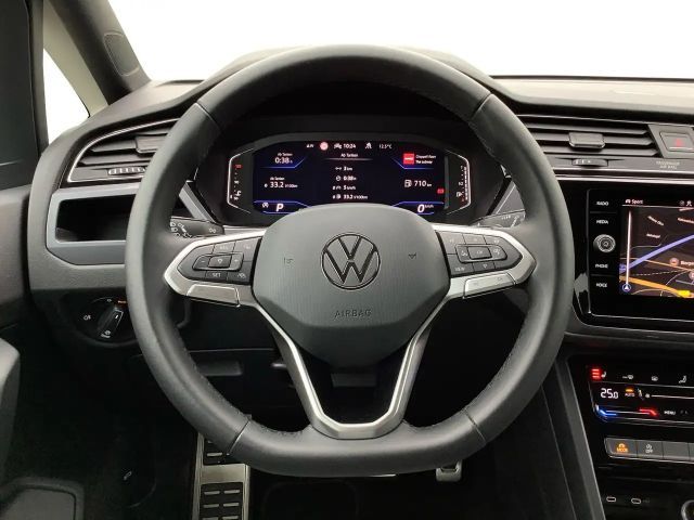 Volkswagen Touran 1.5 TSI DSG R-Line Style