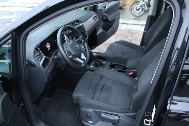Volkswagen Touran 1.5 TSI DSG