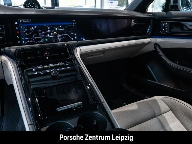 Porsche Panamera 4 E-Hybrid