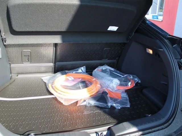 Toyota C-HR 4x2 Lounge Plug-in