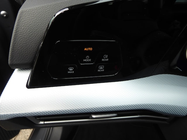 Volkswagen Golf 1.5 TSI