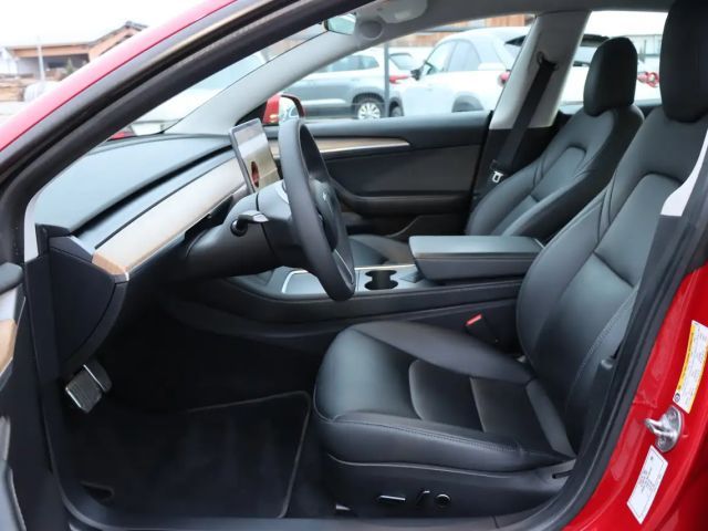 Tesla Model 3 AWD Long Range