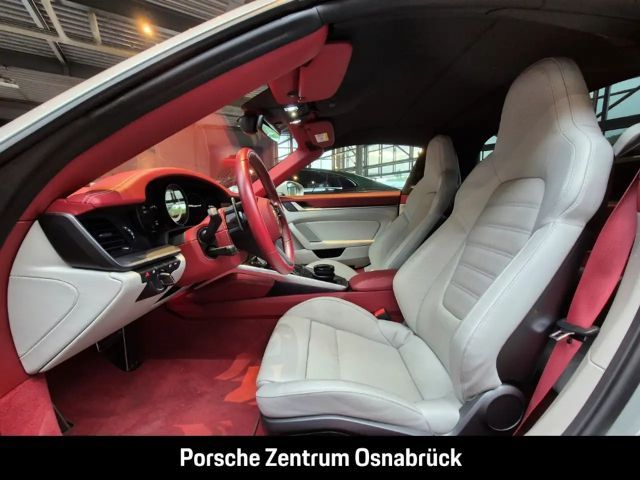 Porsche 992 4S Coupé Targa