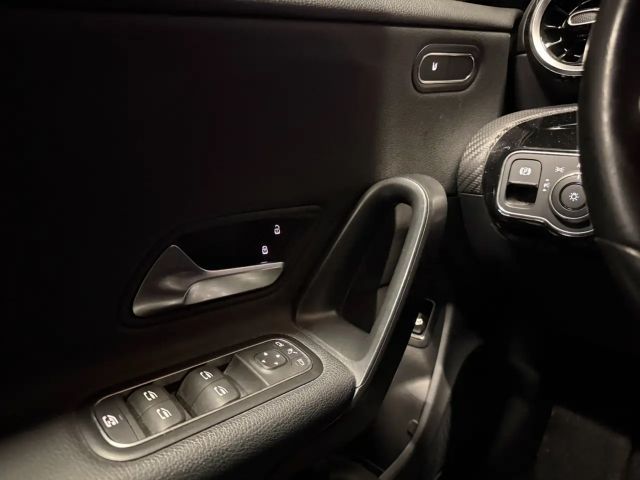 Mercedes-Benz CLA 180 CLA *AHK*VIRTUAL-COCKPIT*KAMERA*