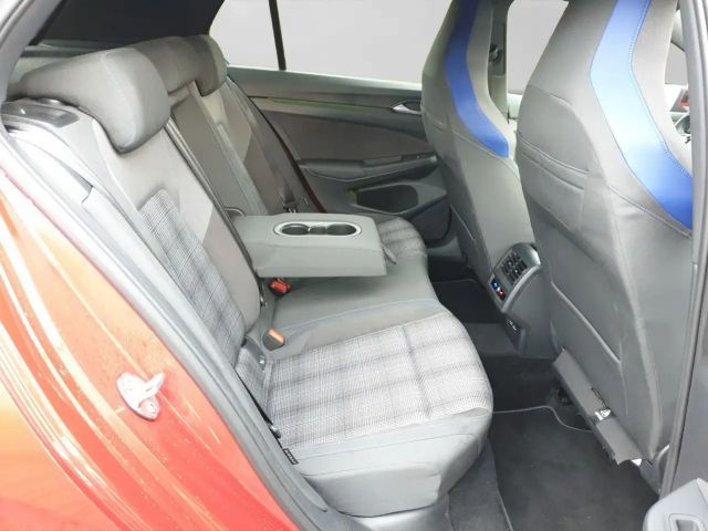 Volkswagen Golf GTE IQ.Drive