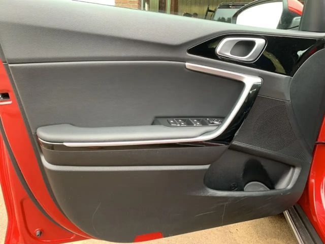 Kia XCeed Hybrid PHEV Vision