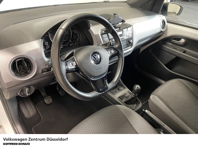 Volkswagen up! Active