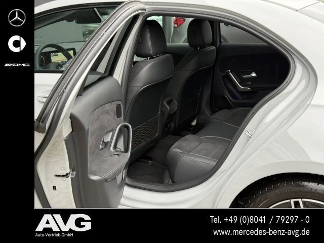 Mercedes-Benz A 200 AMG Line