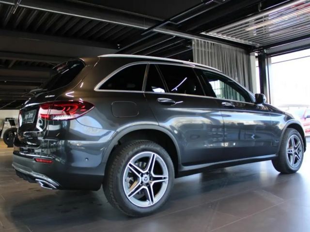 Mercedes-Benz GLC 300 4MATIC AMG Line
