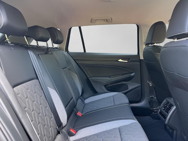 Volkswagen Golf 2.0 TDI DSG Variant