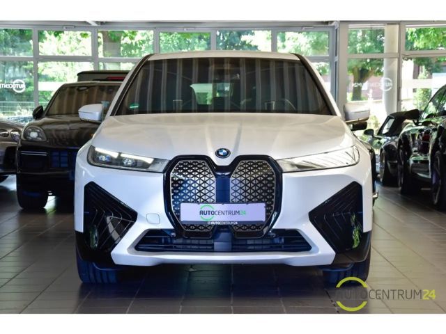 BMW iX 40 Massage HK Keyless 360 HUD Park+