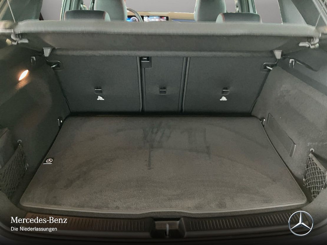 Mercedes-Benz B 220 4MATIC Sedan