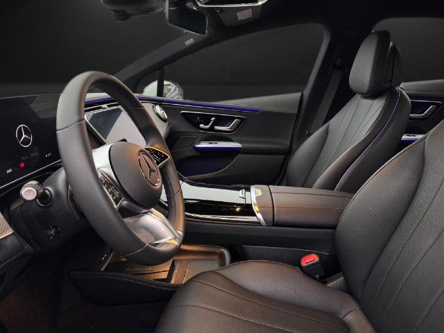 Mercedes-Benz EQE 350 Sedan