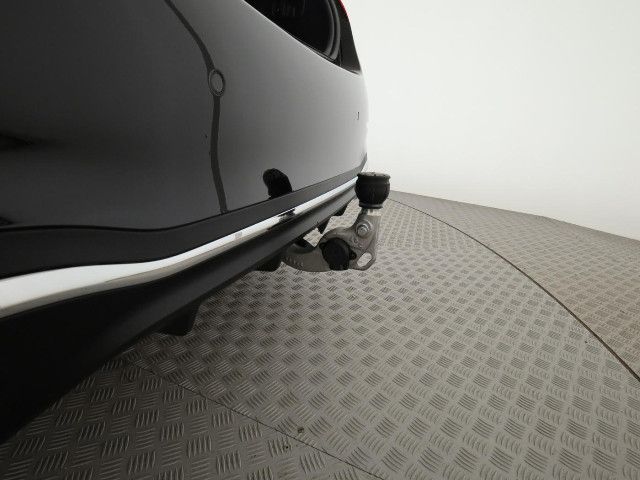 Mercedes-Benz C 200 Sedan