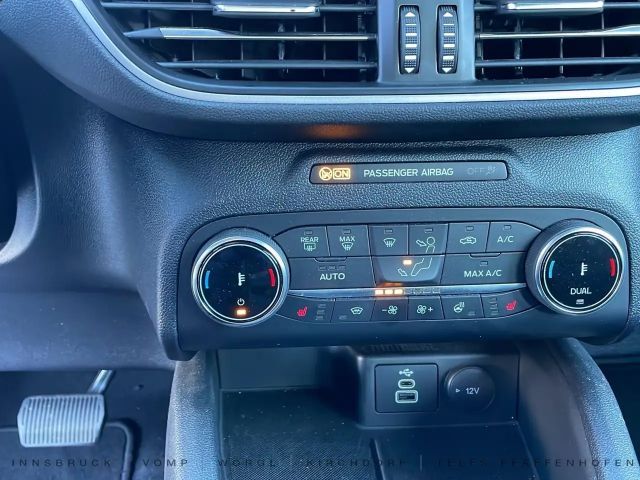 Ford Kuga Cool & Connect