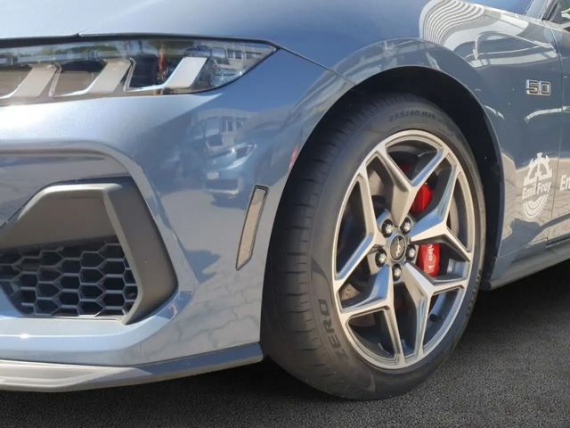 Ford Mustang Fastback GT 5.0 V8