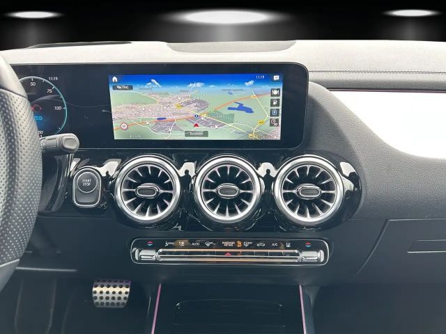 Mercedes-Benz EQA 350 4MATIC AMG Line